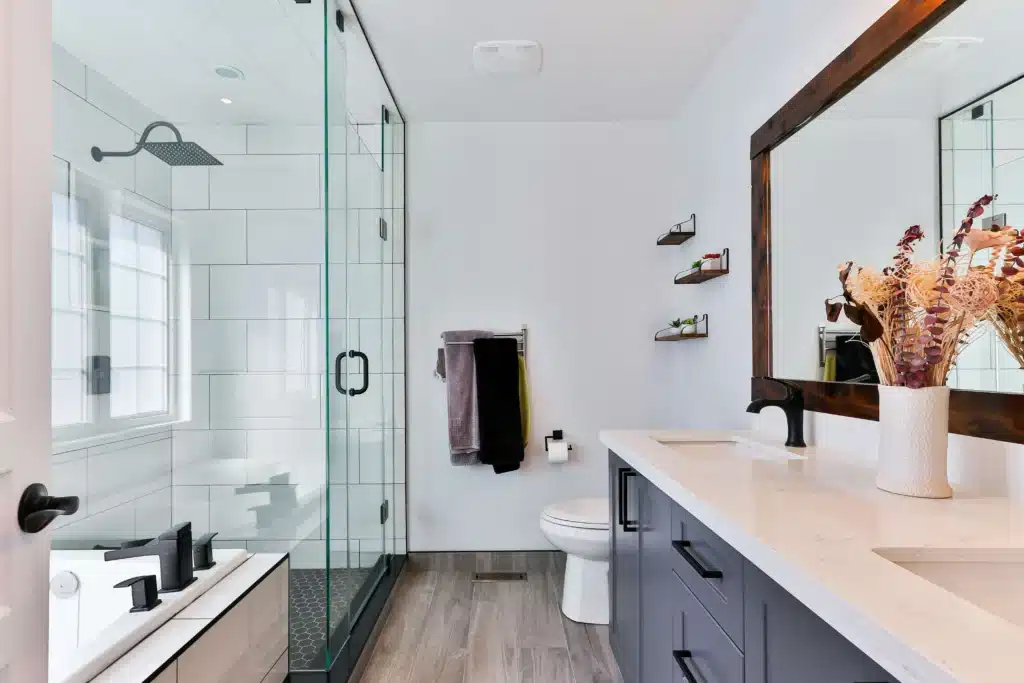 Beatifully renovated bathroom. Keen Bathrooms - bathroom renovations Grimsby homeowners trust.